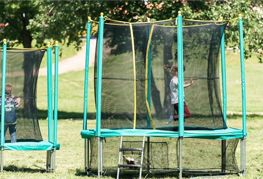 Батут Hasttings Classic Green 2,44 м, 8 футов — изображение 2