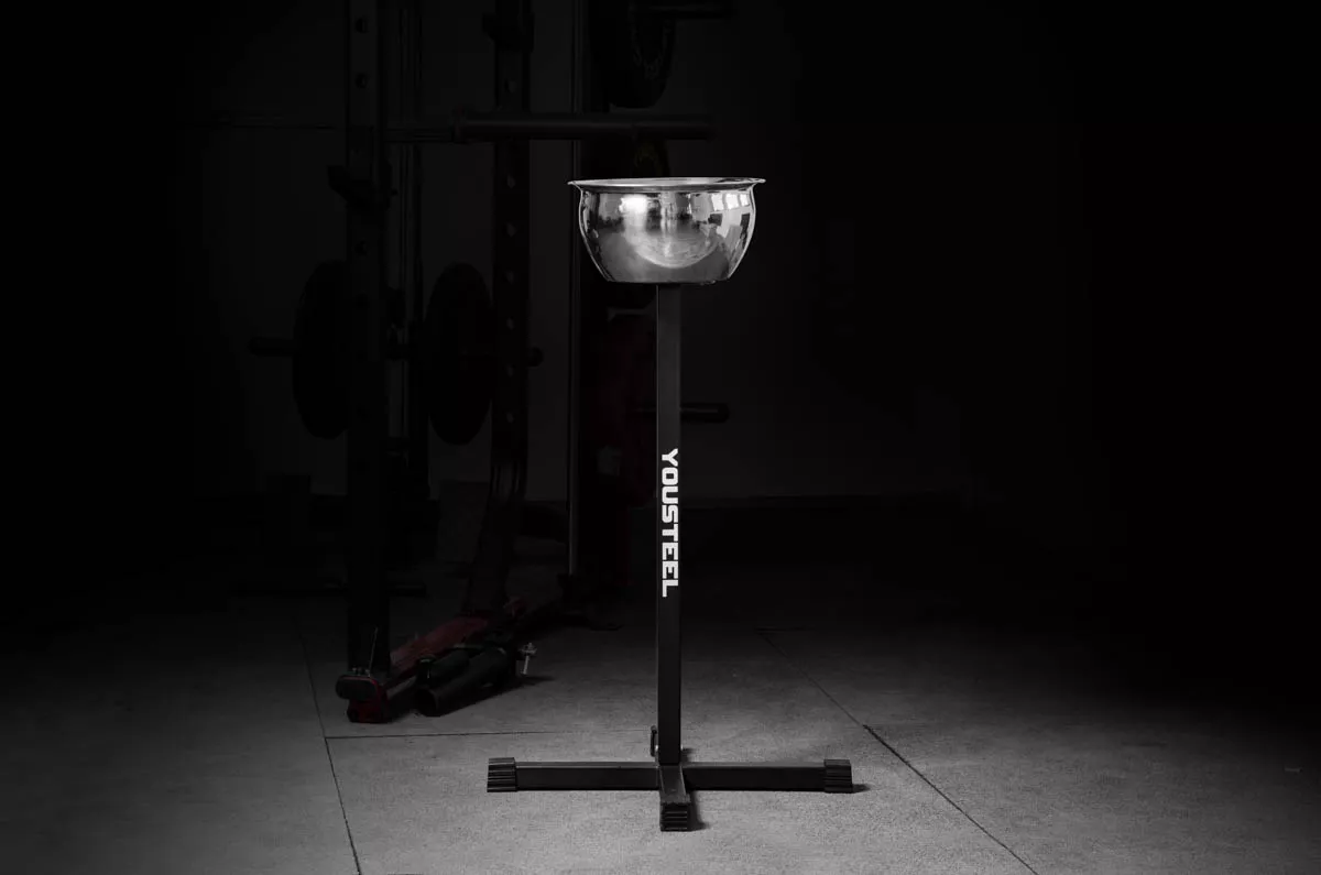 Стойка с чашей для магнезии — изображение 2