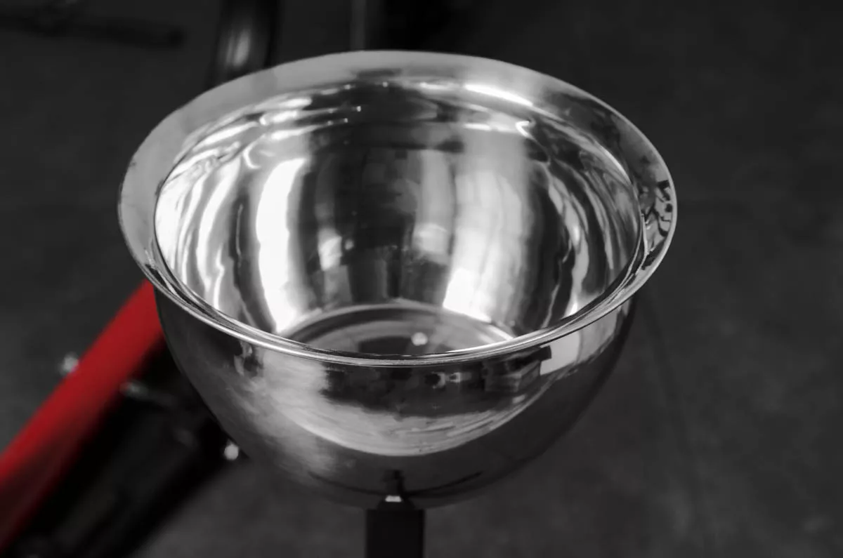 Стойка с чашей для магнезии — изображение 3